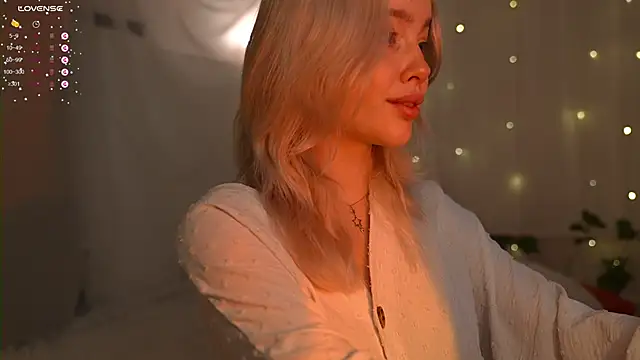 Snapshot of mother__of__dragons chatting on September 22, 2025, 9:32 pm mother of dragons online show from September 22, 2025, 9:32 pm