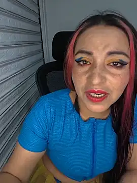 Snapshot of Alisson_Stonee chatting on June 18, 2026, 4:44 am Alisson Stonee online show from June 18, 2026, 4:44 am