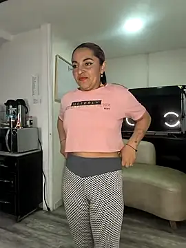 Alisson Stonee online show from April 7, 2026, 11:17 pm