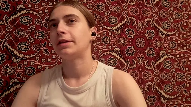 Snapshot of ivetabloom chatting on September 26, 2025, 5:42 pm ivetabloom online show from September 26, 2025, 5:42 pm