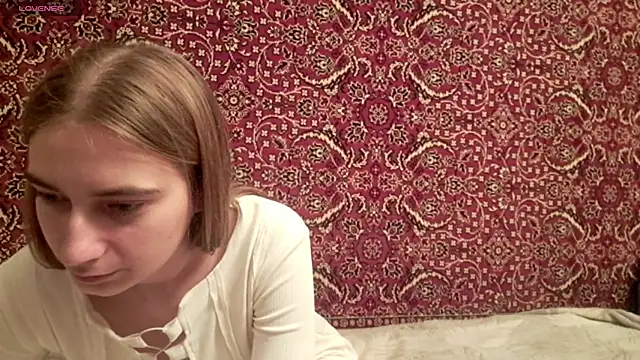 Snapshot of ivetabloom chatting on November 21, 2025, 2:49 pm ivetabloom online show from November 21, 2025, 2:49 pm