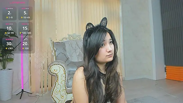 Snapshot of noa_bloom chatting on October 5, 2025, 6:37 am noa bloom online show from October 5, 2025, 6:37 am