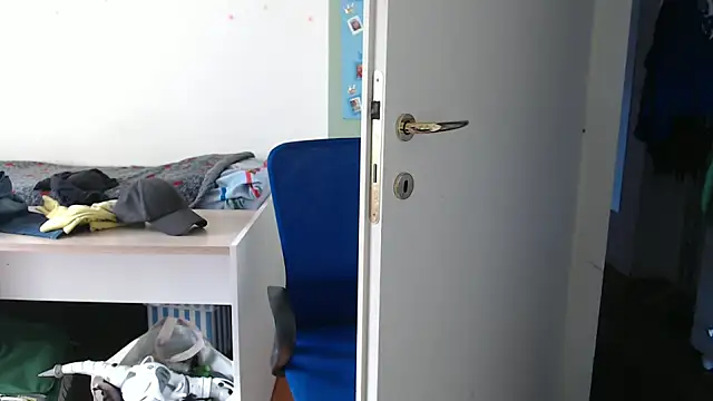 Snapshot of muscoloporco chatting on October 10, 2025, 8:26 am muscoloporco online show from October 10, 2025, 8:26 am