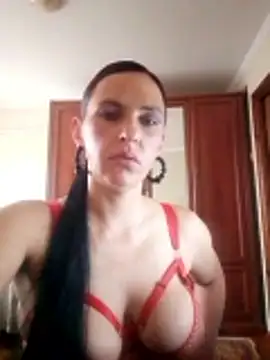 Snapshot of LaraDiva7799 chatting on November 14, 2025, 1:04 pm LaraDiva7799 online show from November 14, 2025, 1:04 pm