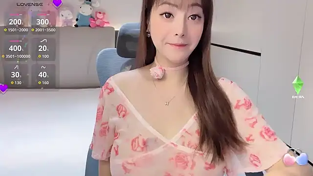 Snapshot of Koo-liy chatting on November 28, 2025, 6:35 am Koo-liy online show from November 28, 2025, 6:35 am