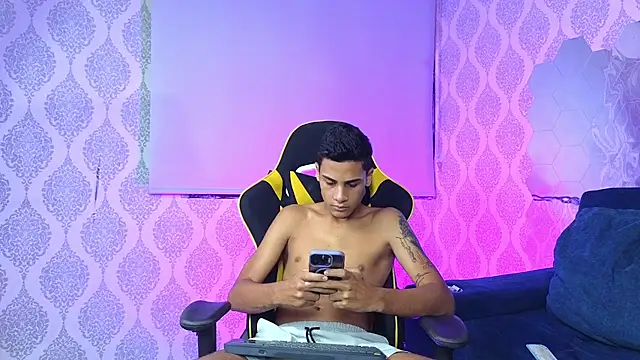 Twink davidxx online show from October 12, 2025, 7:26 pm