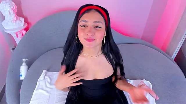 Snapshot of miia_blaze chatting on October 10, 2025, 6:31 pm miia blaze online show from October 10, 2025, 6:31 pm