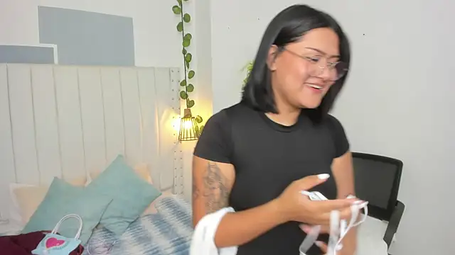 mayukim online show from October 31, 2025, 7:21 pm