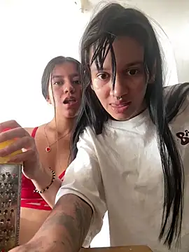 Snapshot of AriadneNort chatting on November 15, 2025, 5:39 pm AriadneNort online show from November 15, 2025, 5:39 pm