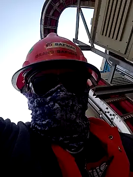 Snapshot of BentBolo chatting on December 1, 2025, 4:08 pm BentBolo online show from December 1, 2025, 4:08 pm