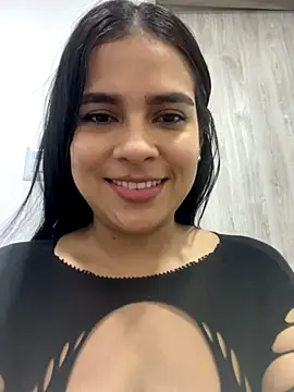 Snapshot of Valery_lux16 chatting on October 22, 2025, 2:16 pm Valery lux16 online show from October 22, 2025, 2:16 pm