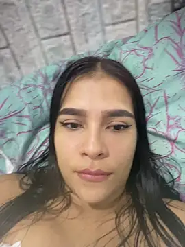 Snapshot of Valery_lux16 chatting on May 3, 2026, 8:01 pm Valery lux16 online show from May 3, 2026, 8:01 pm