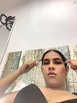 Snapshot of Valery_lux16 chatting on November 12, 2025, 11:19 pm Valery lux16 online show from November 12, 2025, 11:19 pm