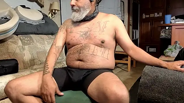 Clouds 4play online show from October 28, 2025, 5:34 pm