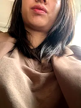 Hana-xinh online show from October 20, 2025, 2:46 am