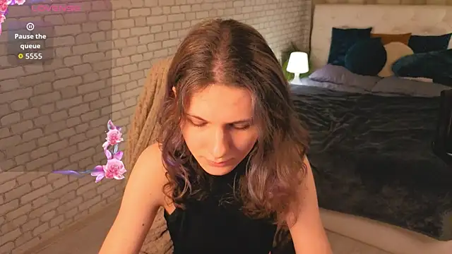 CipherellaFure online show from December 5, 2025, 1:53 pm