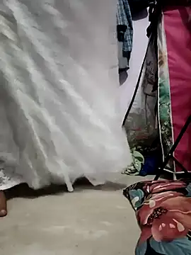 Deborbhavi222 online show from April 18, 2026, 7:58 pm