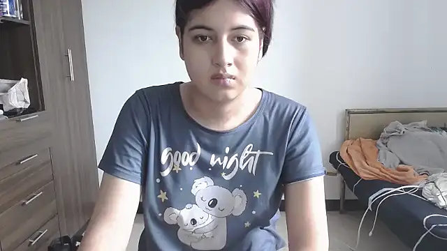 Snapshot of Mirage_Sertori chatting on June 24, 2026, 4:49 pm Mirage Sertori online show from June 24, 2026, 4:49 pm