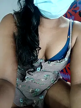 Snapshot of sexybolegirl chatting on December 13, 2025, 8:04 pm sexybolegirl online show from December 13, 2025, 8:04 pm