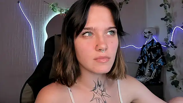 Elastikisss online show from June 30, 2026, 8:03 am