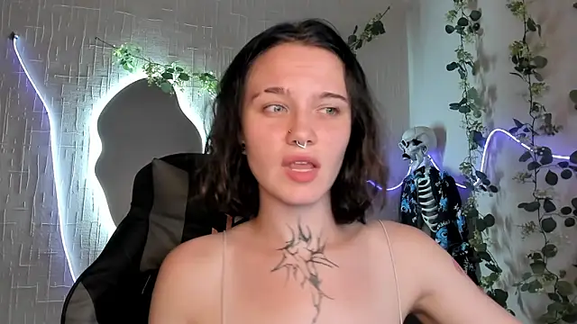 Elastikisss online show from June 21, 2026, 5:30 pm