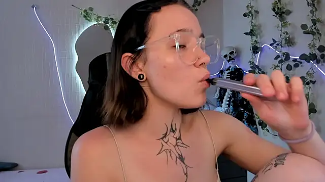 Elastikisss online show from June 12, 2026, 9:18 am