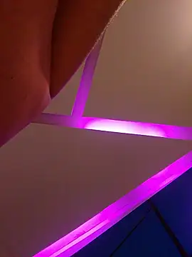 Snapshot of OtioseTagline chatting on January 10, 2026, 6:25 pm OtioseTagline online show from January 10, 2026, 6:25 pm