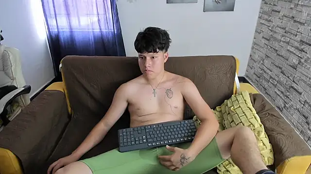daniel leon online show from April 26, 2026, 6:49 pm