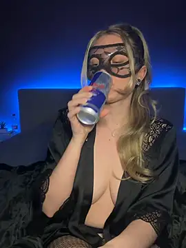 Cherrycolada online show from March 7, 2026, 10:04 pm