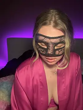 Cherrycolada online show from February 22, 2026, 12:13 am