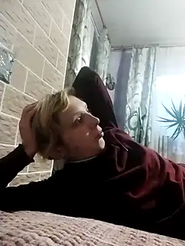 Snapshot of Ponka2011 chatting on October 25, 2025, 5:17 am Ponka2011 online show from October 25, 2025, 5:17 am