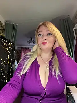 Sweet-blonde online show from April 8, 2026, 4:19 pm