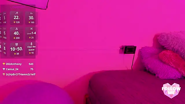 Lauren smiles online show from February 3, 2026, 2:53 am