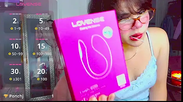 Snapshot of LunaMilav chatting on September 30, 2025, 3:34 am LunaMilav online show from September 30, 2025, 3:34 am