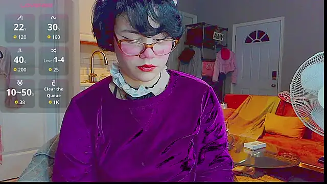 Snapshot of LunaMilav chatting on October 4, 2025, 2:24 am LunaMilav online show from October 4, 2025, 2:24 am
