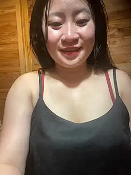 violet-00 online show from March 3, 2026, 9:49 am