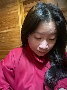 violet-00 online show from March 8, 2026, 6:17 am