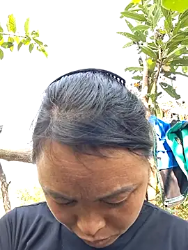 xuxulovezz online show from December 21, 2025, 3:41 am