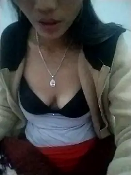 abigail-00 online show from November 26, 2025, 1:22 pm