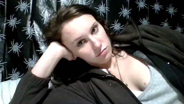 brunettebabexo3 online show from October 30, 2025, 3:05 am