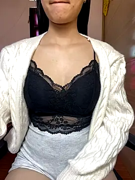 Linh247380 online show from November 24, 2025, 1:38 am