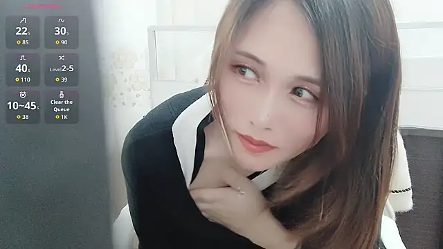 lizi- online show from November 3, 2025, 6:51 am