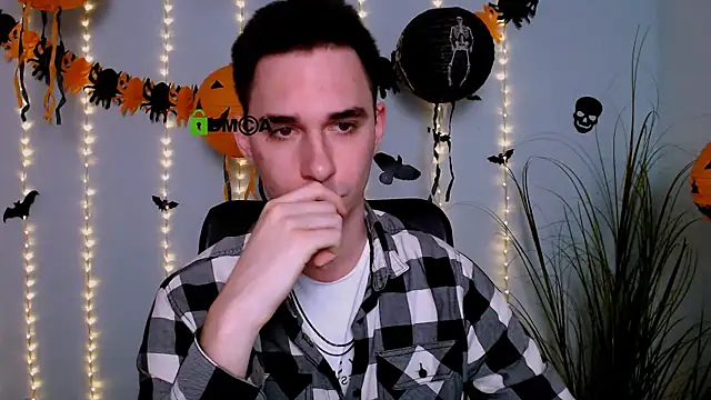 jason sweety online show from October 26, 2025, 7:47 pm