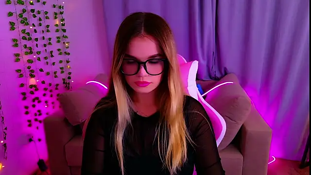 KellyHayden online show from December 5, 2025, 5:33 pm