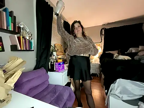 88heygirlhey88 online show from November 5, 2025, 7:33 am