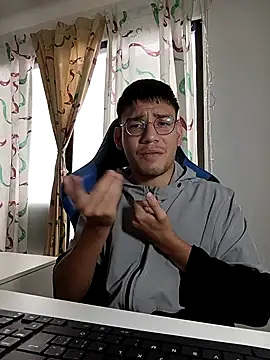 marcuswildx online show from November 14, 2025, 1:26 pm