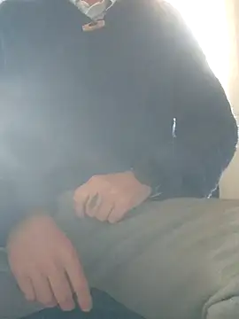 Snapshot of fantastiklover76113 chatting on September 29, 2025, 11:05 am fantastiklover76113 online show from September 29, 2025, 11:05 am