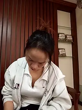    Dorry02    online show from October 31, 2025, 4:20 am