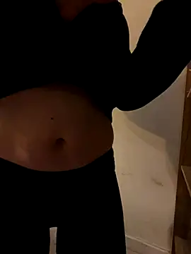 Snapshot of Elliepush chatting on October 4, 2025, 7:26 pm Elliepush online show from October 4, 2025, 7:26 pm