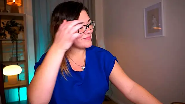 Snapshot of mrs_fllowerr chatting on November 6, 2025, 5:17 pm mrs fllowerr online show from November 6, 2025, 5:17 pm